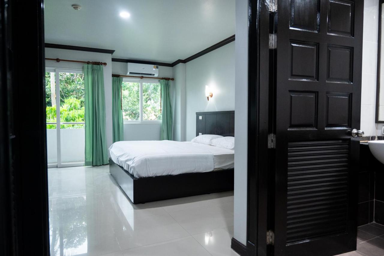 Gp House Phuket Patong Beach Bagian luar foto