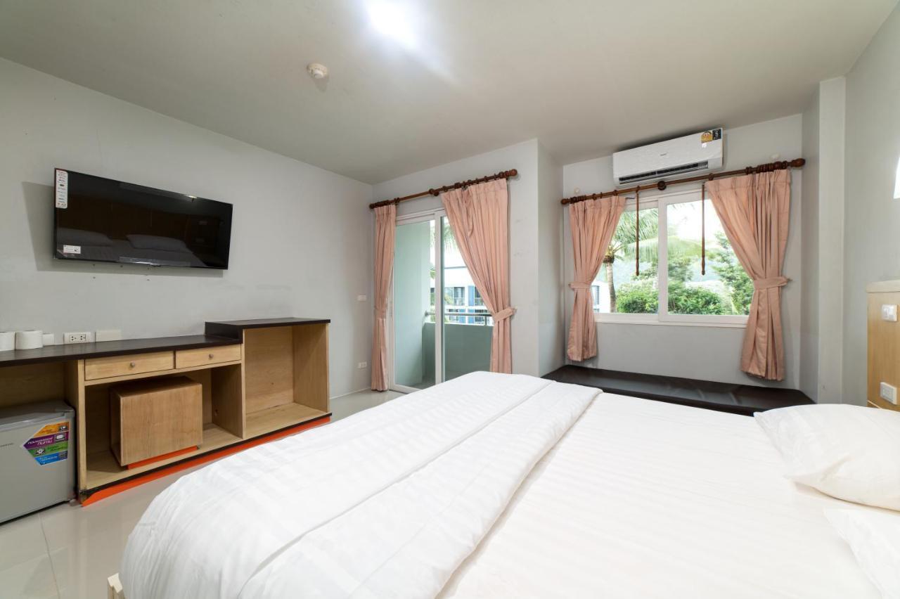 Gp House Phuket Patong Beach Bagian luar foto