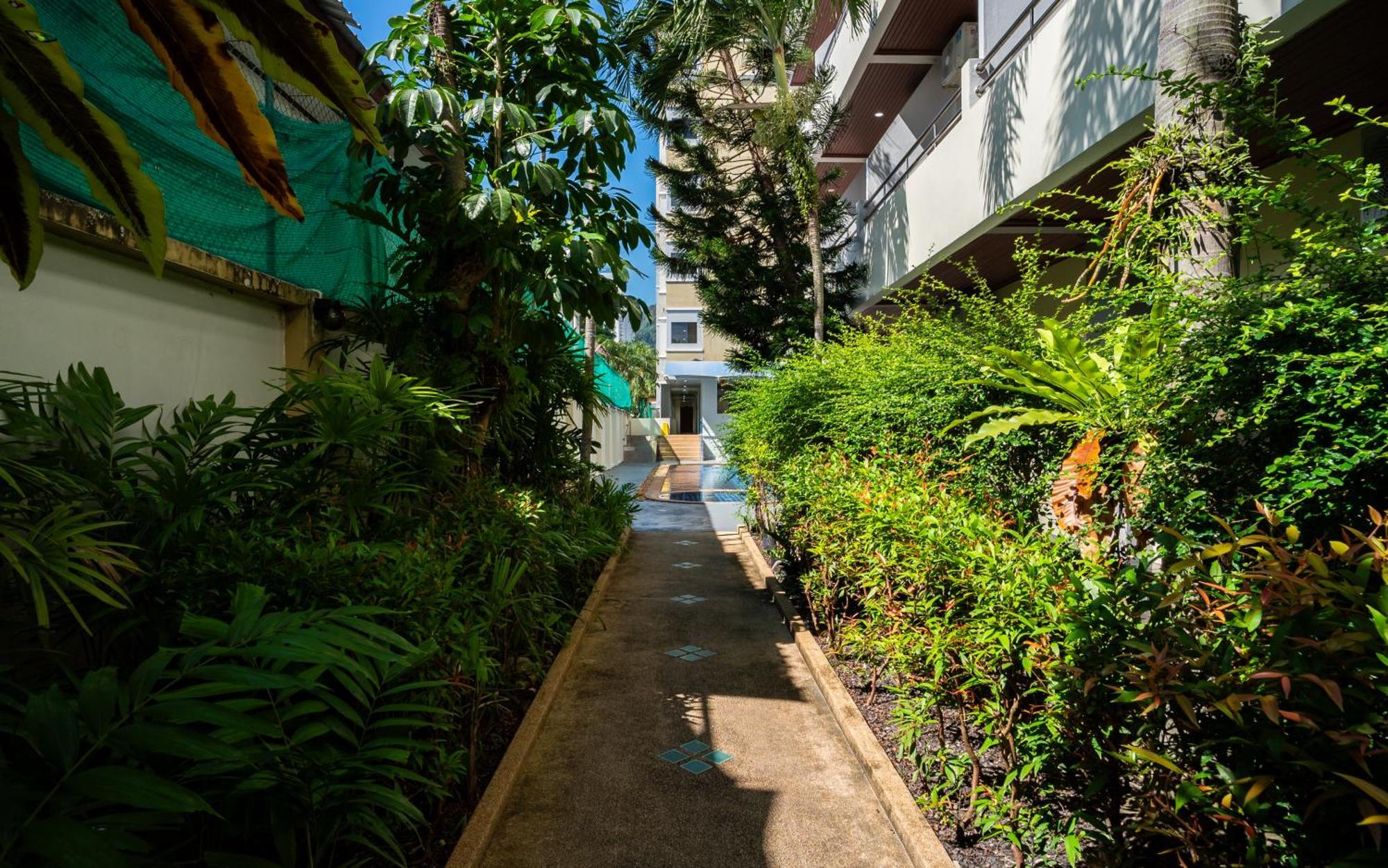 Gp House Phuket Patong Beach Bagian luar foto