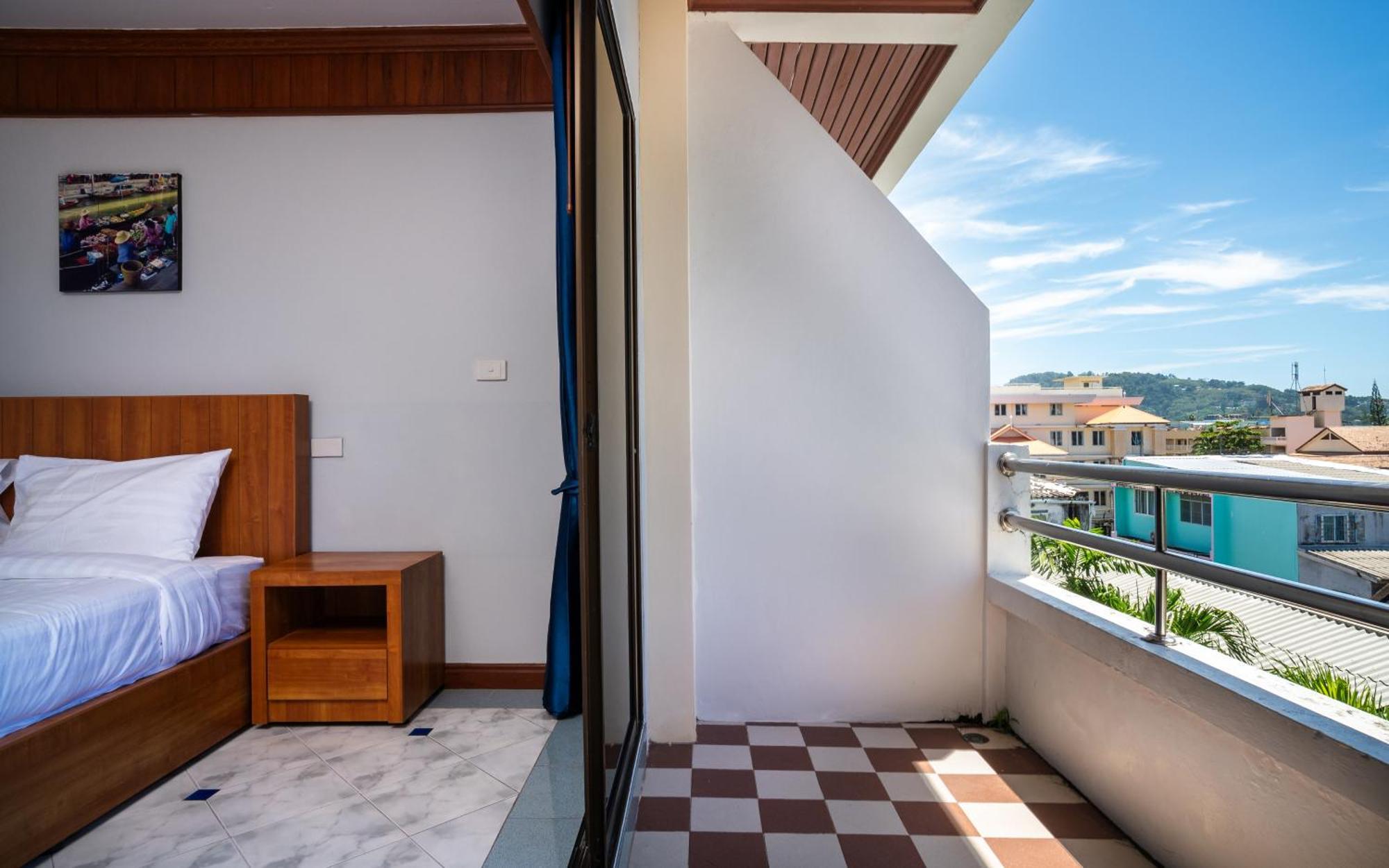Gp House Phuket Patong Beach Bagian luar foto