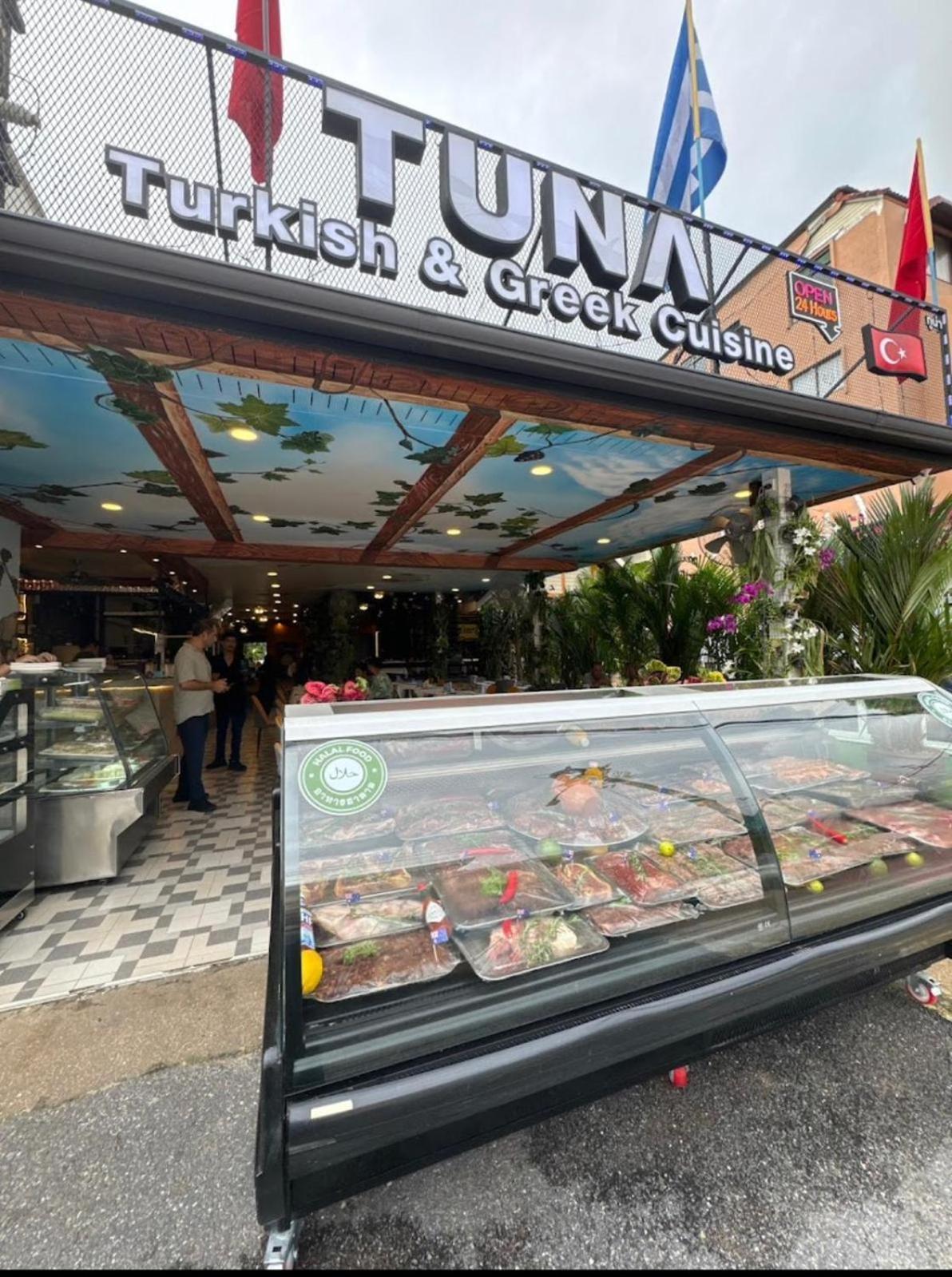 Gp House Phuket Patong Beach Bagian luar foto
